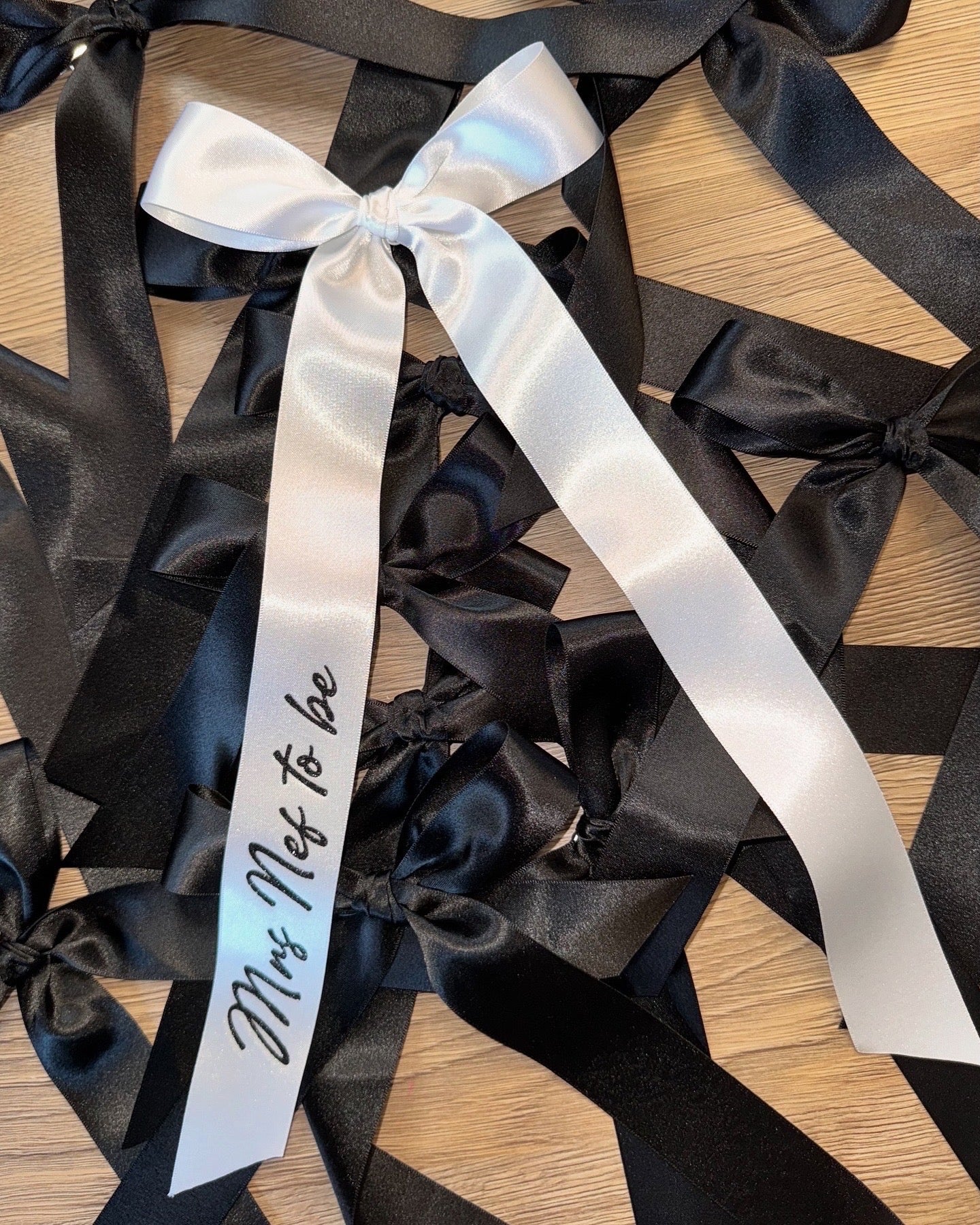 Hair clip bow